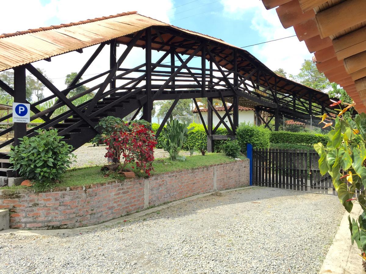 Hotel Bosques Del Saman Alcala Quimbaya Exterior photo